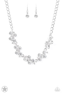 Hollywood Hills Paparazzi Necklace