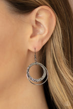 Load image into Gallery viewer, Metro Eclipse - Black  Paparazzi Necklace