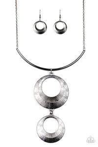 Egyptian Eclipse - Black Paparazzi Necklace