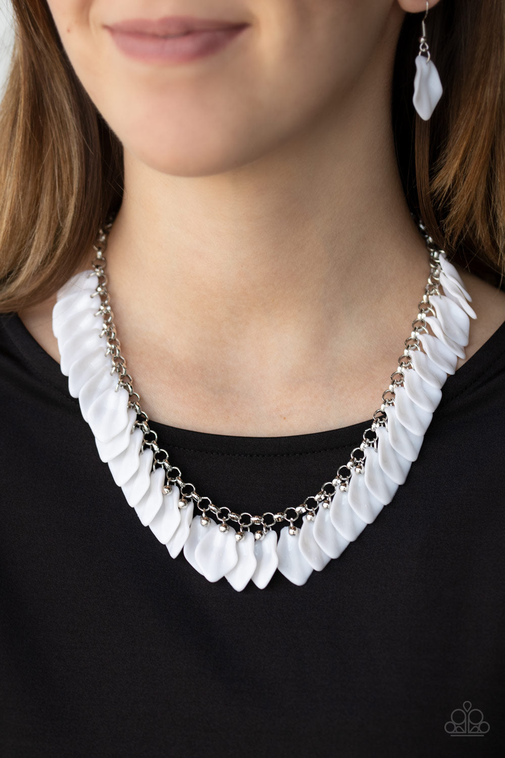 Super Bloom - White  Paparazzi Necklace