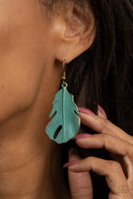 Load image into Gallery viewer, Heads QUILL Roll - Brass Paparazzi Earrings