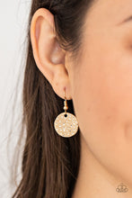 Load image into Gallery viewer, Gallery Guru - Gold Paparazzi Necklace