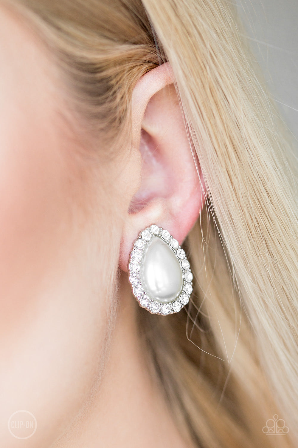 Dapper Dazzle - White Clip-On - Glam4love