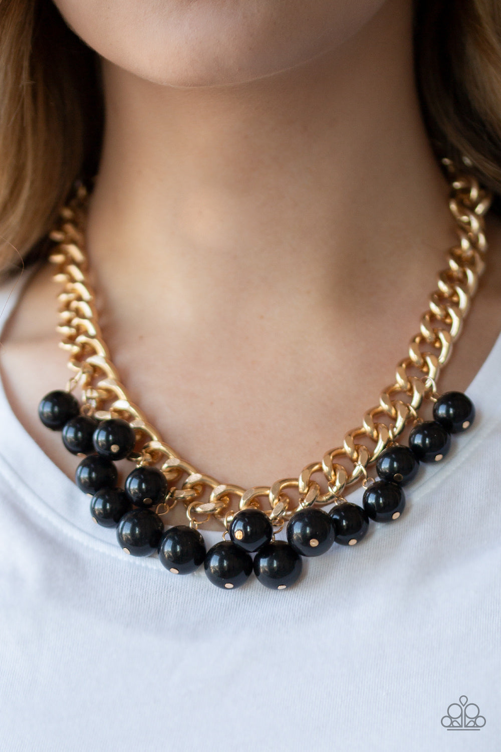 Get Off My Runway - Gold Paparazzi Necklace - Glam4love