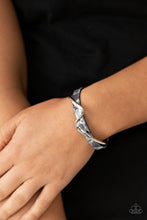 Load image into Gallery viewer, Craveable Curves - silver - Paparazzi bracelet
